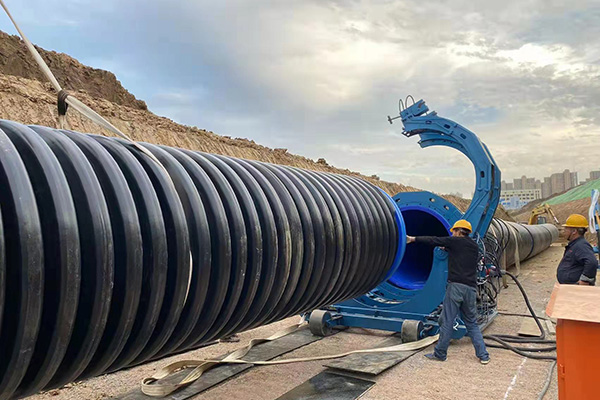 1600mm large-scale pipeline butt welding construction